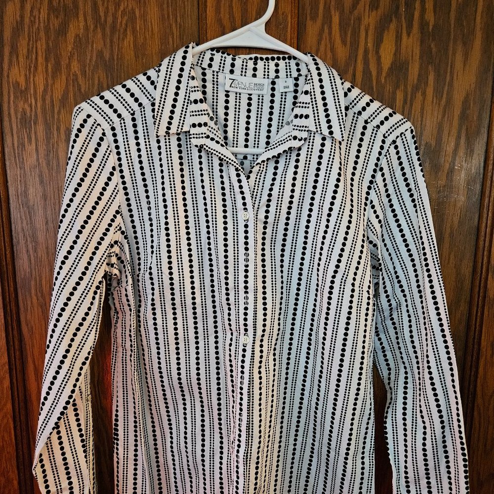 7 Avenue white polka dot buttom down shirt Sz S